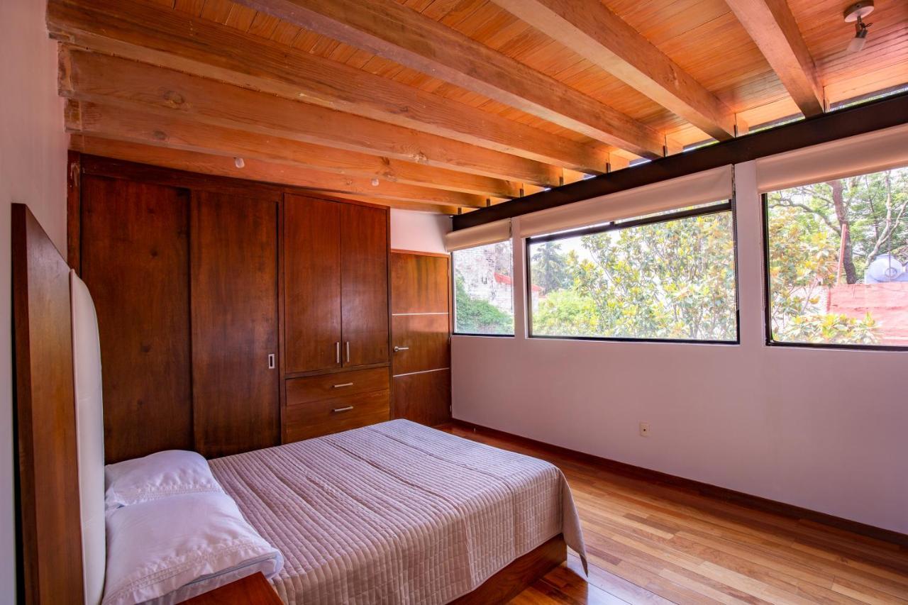 Casa Blanca In Coyoacan Mexico By Eksteriør billede