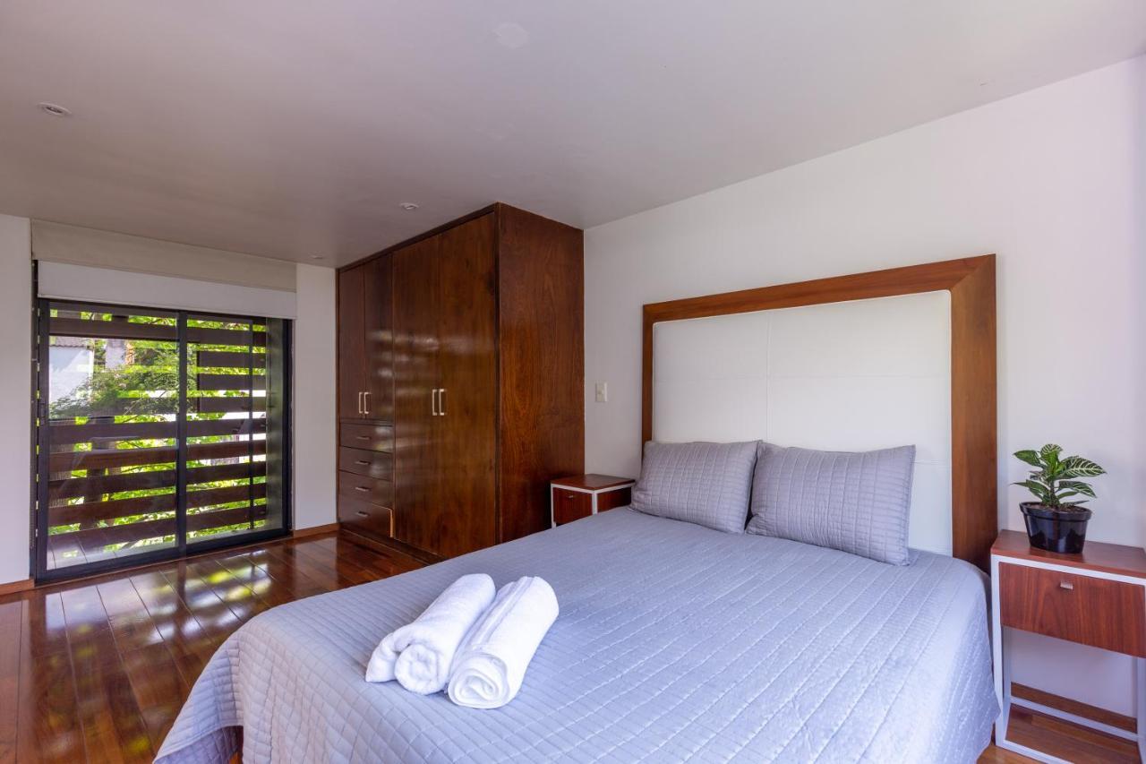 Casa Blanca In Coyoacan Mexico By Eksteriør billede